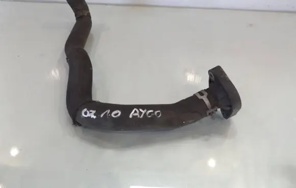 Toyota Aygo AB10 Engine coolant pipe/hose 