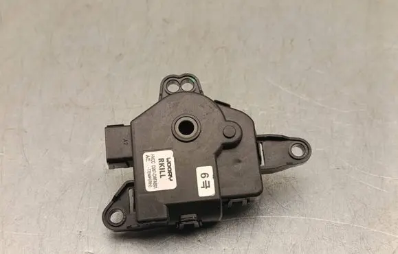 Hyundai Kona I Air flap motor/actuator D267CWFAB01