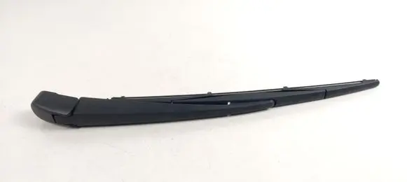 Nissan Leaf II (ZE1) Rear wiper blade arm 