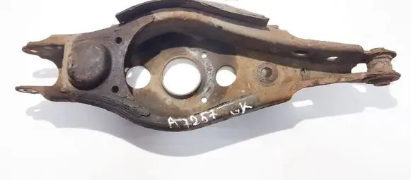 Toyota RAV 4 (XA30) Rear upper control arm/wishbone