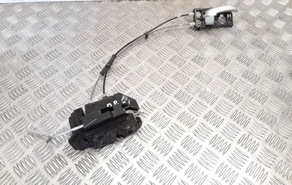 Hyundai i10 Rear door lock
