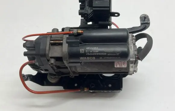 Porsche Cayenne (9Y0 9Y3) Air suspension compressor/pump 4M0616005G 10R036089 4M0616013A