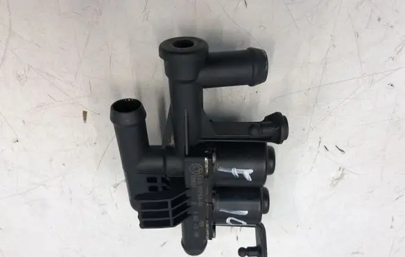 BMW 5 F10 F11 Coolant heater control valve 9119164