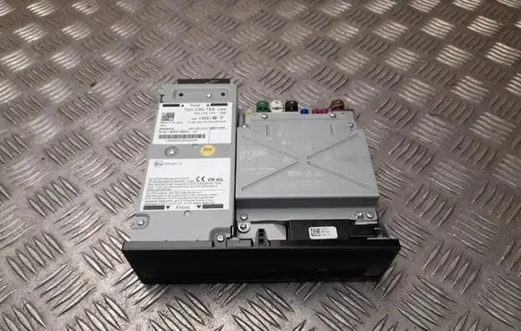 Volkswagen Touareg III GPS navigation control unit/module 760035154