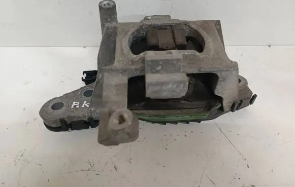 Opel Astra K Gearbox mount 39070281 30940547