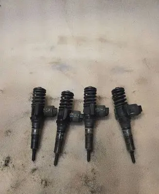 Seat Altea Fuel injectors set 03g130073g