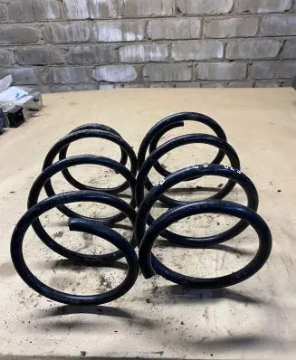 BMW 5 E39 Front coil spring
