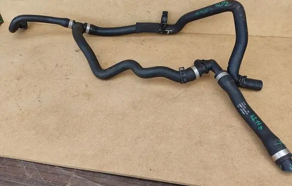 BMW 2 F46 Engine coolant pipe/hose 9250564 64219250564 17127617376