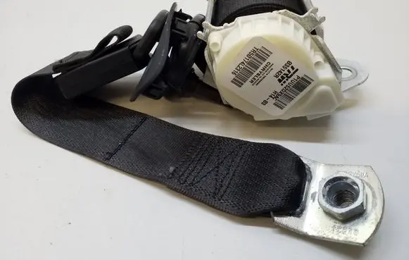 Jeep Cherokee Rear seatbelt 1UU52DX9AC