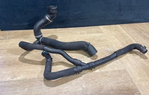 Jaguar F-Pace Engine coolant pipe/hose HK838260CC