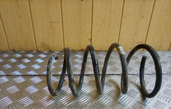 Toyota Corolla E120 E130 Front coil spring