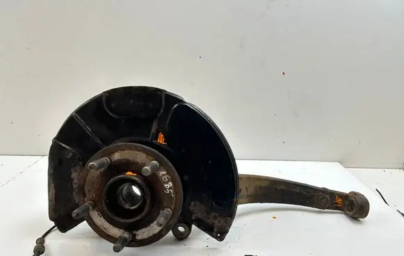 Jeep Grand Cherokee Front wheel hub