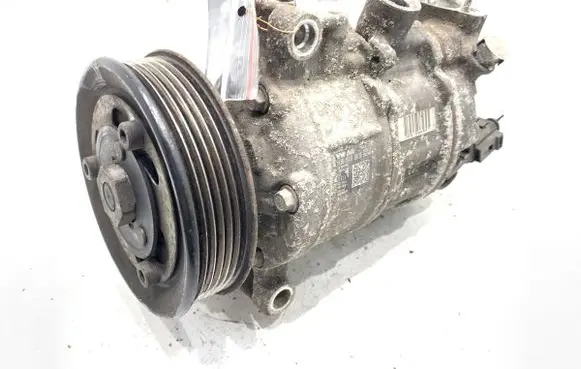 Volkswagen PASSAT B8 Air conditioning (A/C) compressor (pump) 5Q0820803F