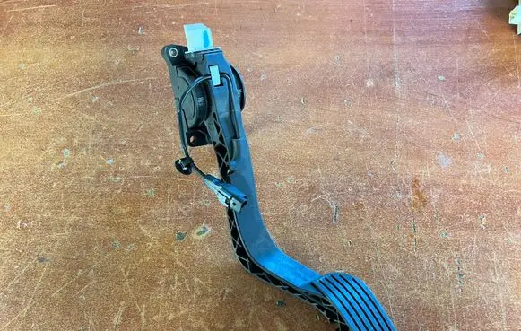 Citroen C4 I Accelerator throttle pedal 9650889280 0280755018