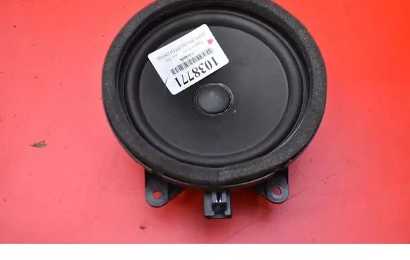 Volvo XC90 Subwoofer speaker 31350425