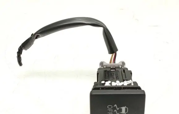 Toyota Yaris XP210 ESP (stability program) switch 15C629