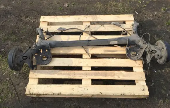 Toyota Yaris Rear axle beam with reductor 909966G3Z