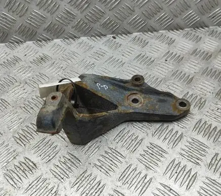 Iveco Daily 6th gen Engine mounting bracket 5801260396
