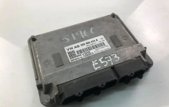 Volkswagen Golf V Engine control unit/module ECU 06A906033HA