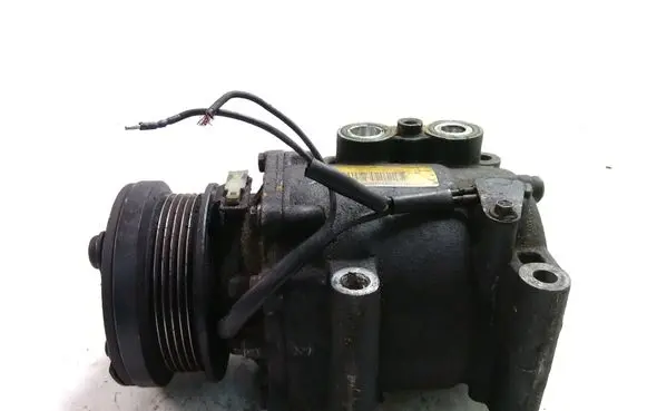 Ford Focus Air conditioning (A/C) compressor (pump) XS4H19D629AD
