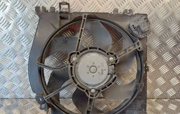 Renault Clio III Electric radiator cooling fan 8200525991