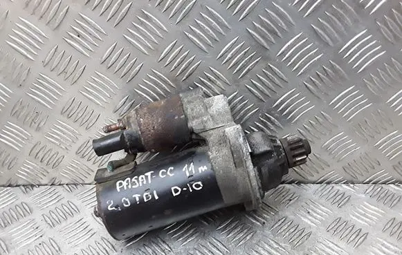 Volkswagen PASSAT CC Starter motor 30301n