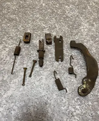 Toyota Avensis T220 Other handbrake/parking brake parts 