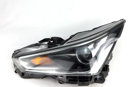 Toyota Aygo AB40 Headlight/headlamp 34881