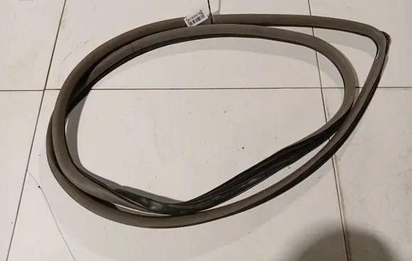 Honda Civic Rubber seal front coupe door 