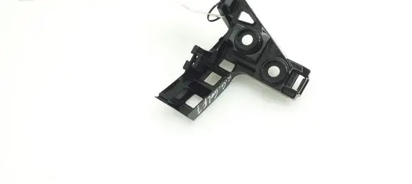 Volkswagen Golf VII Bumper support mounting bracket corner 5G6807394A