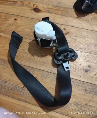 BMW 3 E92 E93 Front seatbelt 34003268E 14061213
