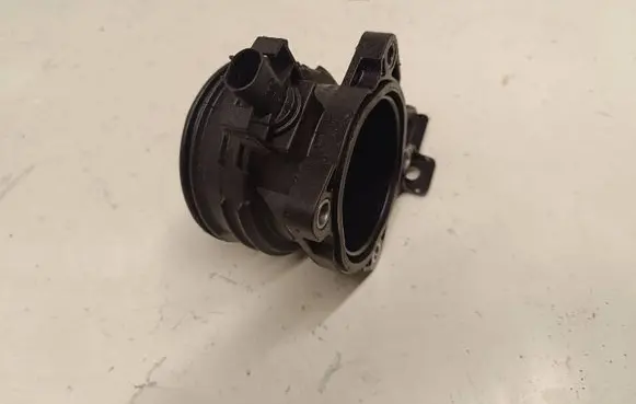 Mercedes-Benz CLS C219 Turbo air intake inlet pipe/hose A6420900344