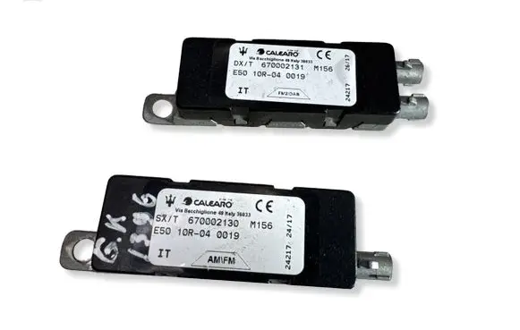 Maserati Levante Aerial antenna amplifier 670002131 670002130