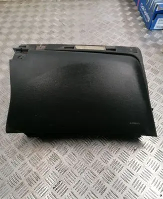 Ford Mustang VI Glove box FR3B6306008