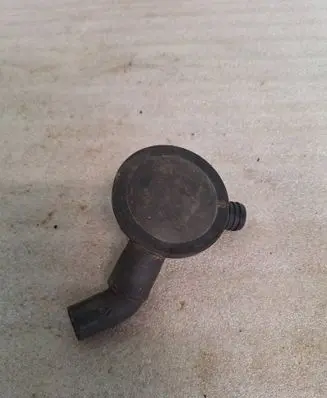 Audi 80 90 S2 B4 Breather/breather pipe/hose 037129101K