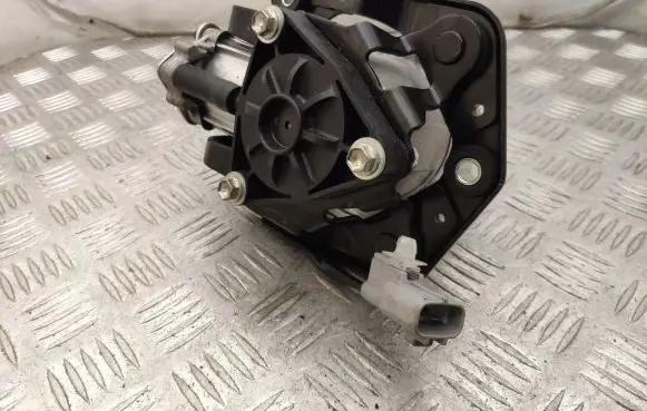 Mitsubishi Outlander Vacuum pump