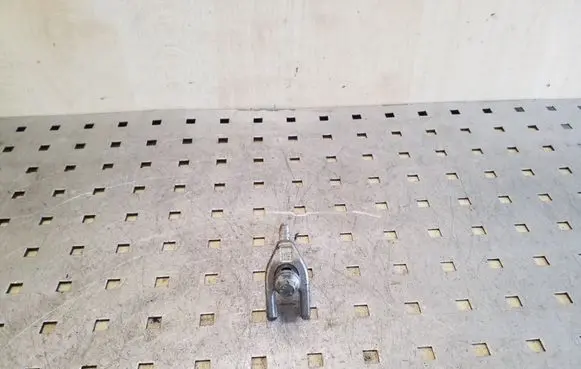 Nissan Qashqai Fuel Injector clamp holder