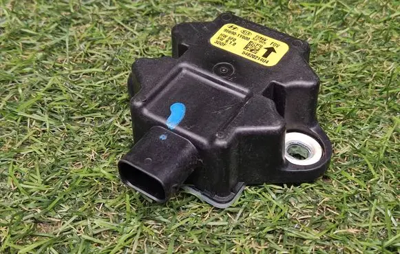 KIA Picanto ESP acceleration yaw rate sensor 956901Y000