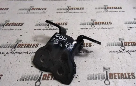 Toyota Corolla E120 E130 Front door upper hinge