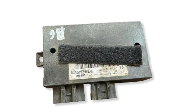 Volkswagen PASSAT B6 Tow bar trailer control unit/module 1K0907383