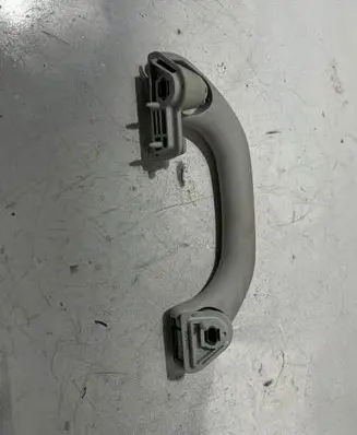 Volkswagen Touran I Rear interior roof grab handle 1T0867607