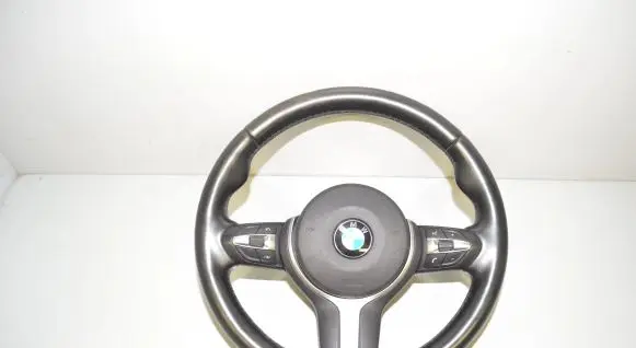 BMW 2 F46 Steering wheel 7851521 8092206 32307851521
