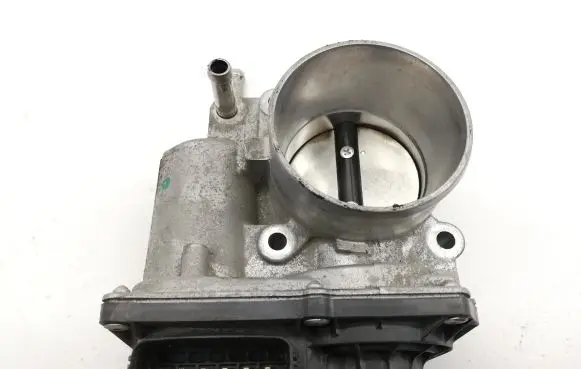 Toyota C-HR I Throttle valve 220300T110