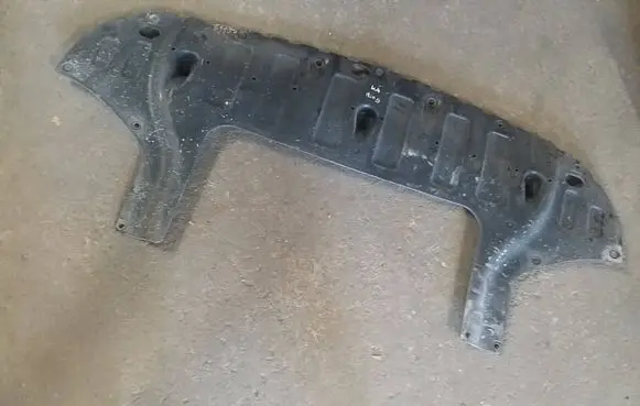 KIA Rio Engine splash shield/under tray 29110H8000