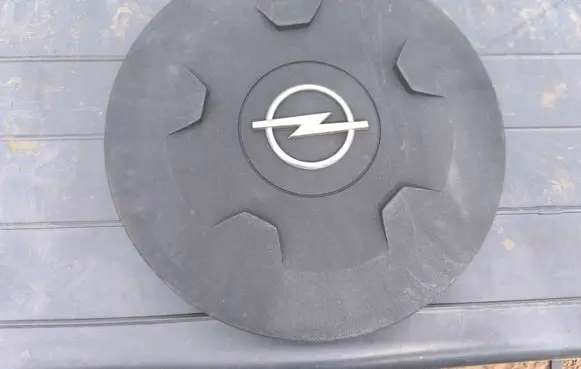 Opel Vivaro Original wheel cap 403151359R 93863909 9881M0020