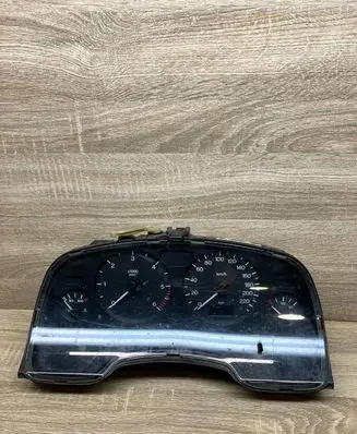 Opel Zafira A Speedometer (instrument cluster) EJ09228757 92591487