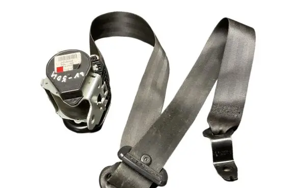 Seat Toledo IV (NH) Front seatbelt 621492600