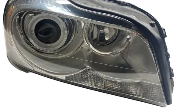 Volvo XC90 Headlight/headlamp 30784152 89901336