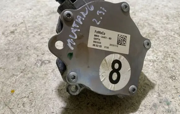Ford Mustang VI Vacuum pump BB5E2A451BD 20161112
