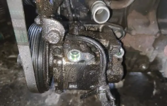Mazda 323 F Air conditioning (A/C) compressor (pump)